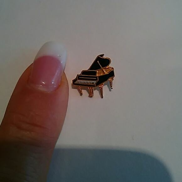Vintage Piano Pin Brooche Necktie pin Jacket Coat Hat Pin Award Small Mini Size - Picture 3 of 4